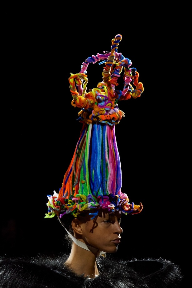 مجموعة Comme des Garçons لخريف وشتاء 2023-2024