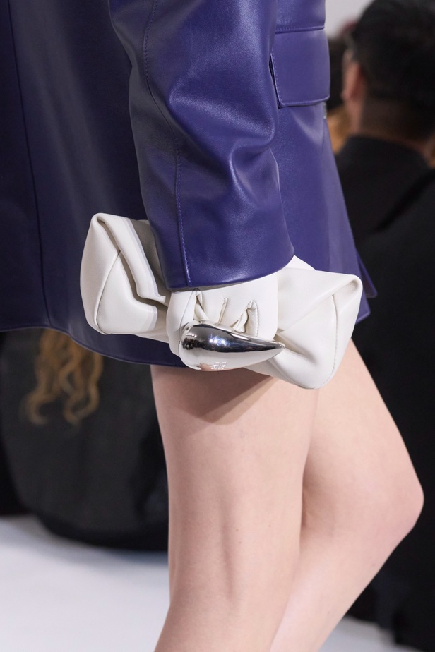 مجموعة Givenchy لخريف وشتاء 2023-2024... إرث الدار يجتمع باللمسة المعاصرة لماثيو ويليامز