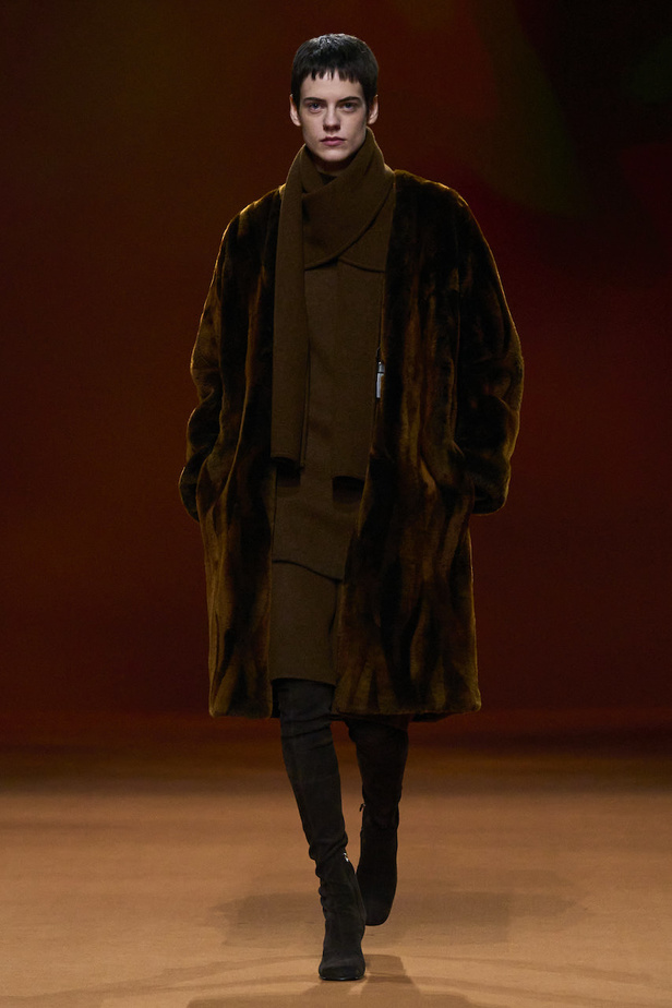 من مجموعة هرمس لموسم خريف وشتاء 2023-2024