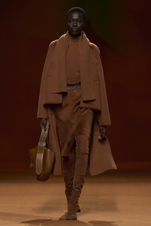 من مجموعة هرمس لموسم خريف وشتاء 2023-2024