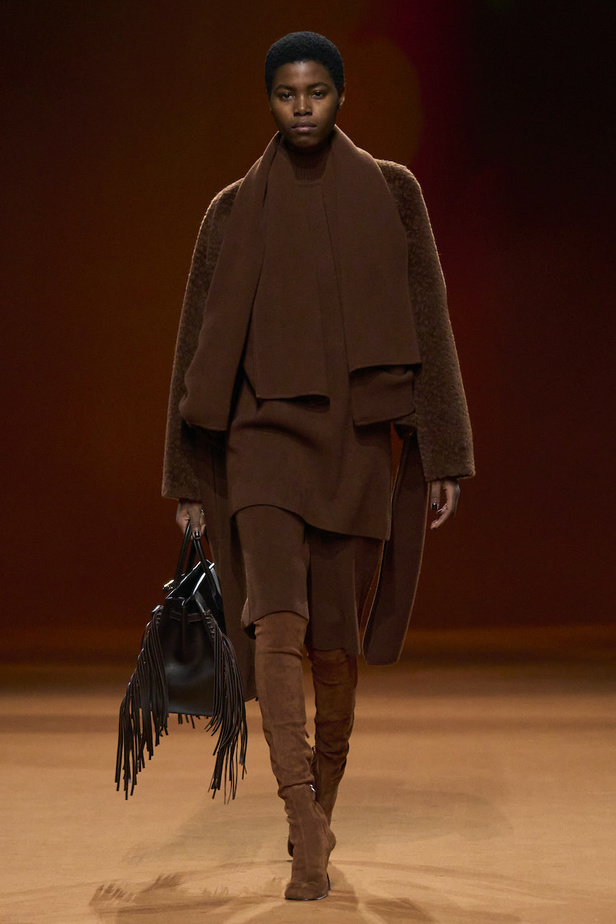 من مجموعة هرمس لموسم خريف وشتاء 2023-2024