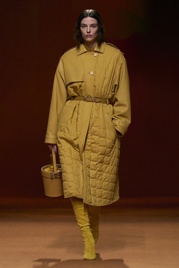 من مجموعة هرمس لموسم خريف وشتاء 2023-2024