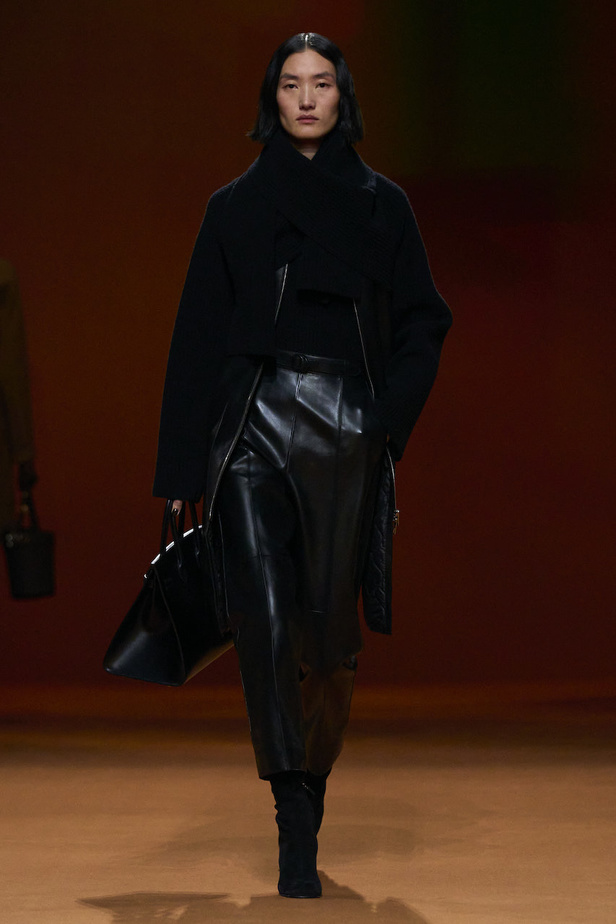 من مجموعة هرمس لموسم خريف وشتاء 2023-2024