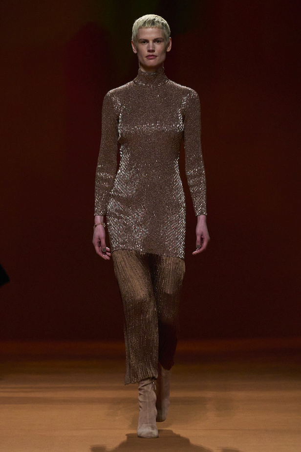 من مجموعة هرمس لموسم خريف وشتاء 2023-2024