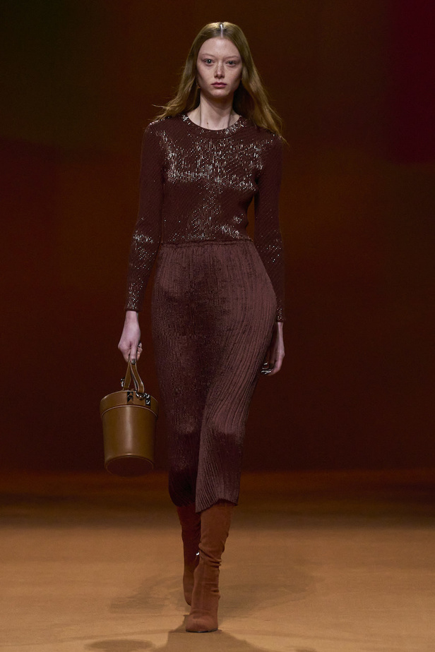 من مجموعة هرمس لموسم خريف وشتاء 2023-2024