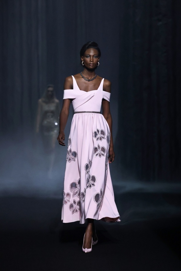 تباين الليل والنهار في مجموعة جورج حبيقة لخريف وشتاء 2023-2024 