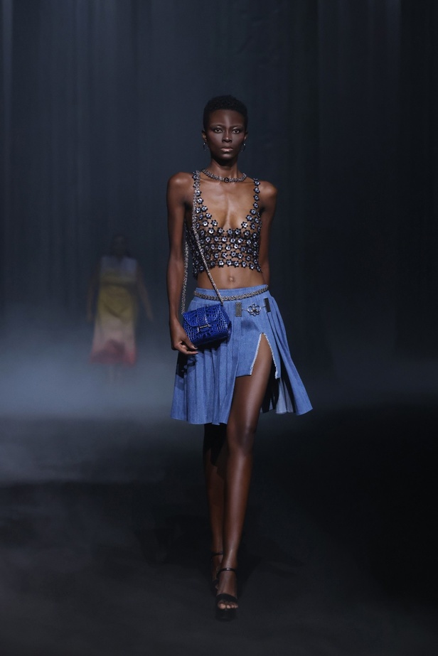 تباين الليل والنهار في مجموعة جورج حبيقة لخريف وشتاء 2023-2024 