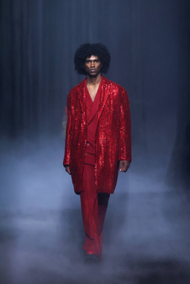 تباين الليل والنهار في مجموعة جورج حبيقة لخريف وشتاء 2023-2024 