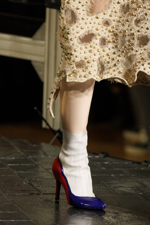 Louis Vuitton تحتفل بالأسلوب الفرنسي في مجموعة خريف وشتاء 2023-2024