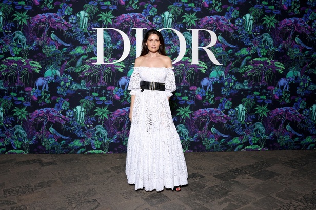 5 أمور اكتشفيها عن مجموعة ديور Dior لخريف 2023 في مومباي