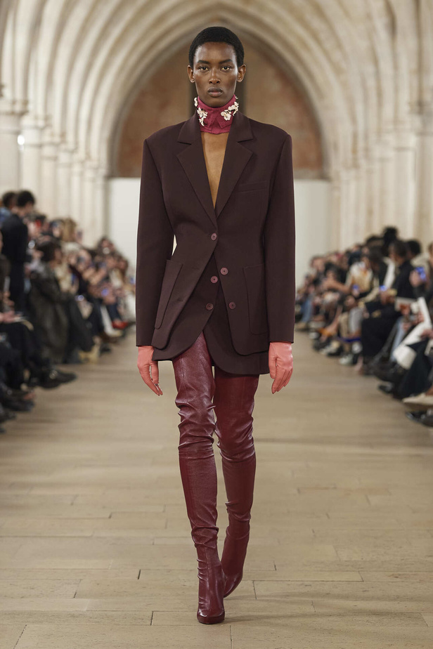 مجموعة Lanvin لموسم خريف وشتاء 2024 في باريس