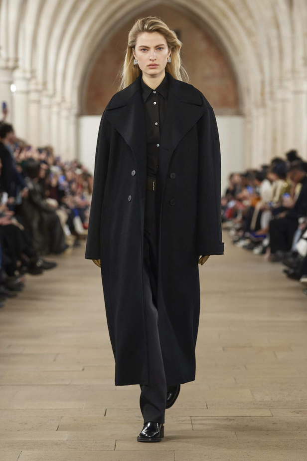 مجموعة Lanvin لموسم خريف وشتاء 2024 في باريس