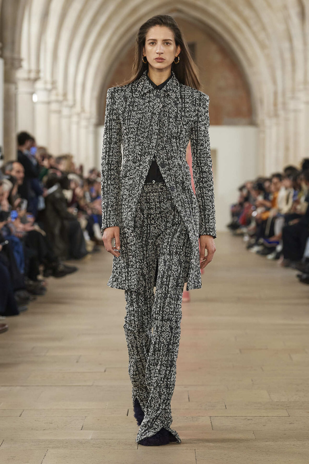 مجموعة Lanvin لموسم خريف وشتاء 2024 في باريس