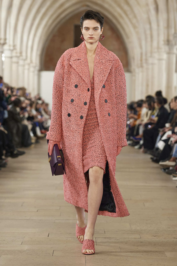 مجموعة Lanvin لموسم خريف وشتاء 2024 في باريس