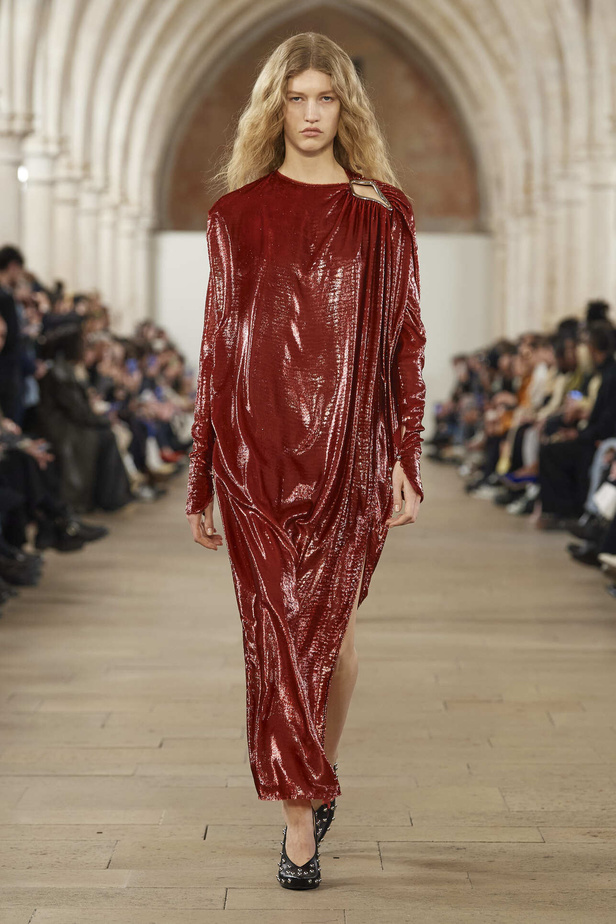 مجموعة Lanvin لموسم خريف وشتاء 2024 في باريس