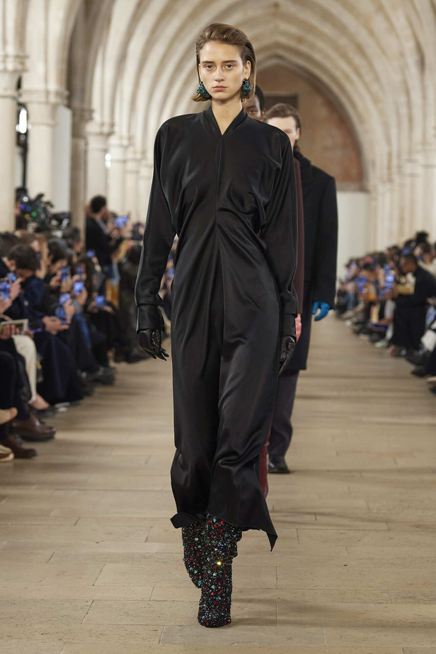 مجموعة Lanvin لموسم خريف وشتاء 2024 في باريس