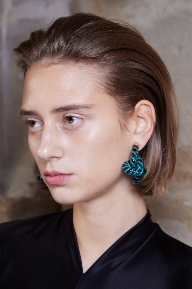 اطلالات جمالية من مجموعة Lanvin لموسم خريف وشتاء 2024