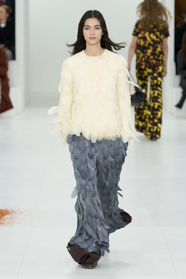 مجموعة Loewe لموسم خريف وشتاء 2023 