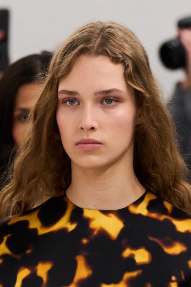 مجموعة Loewe لموسم خريف وشتاء 2023 