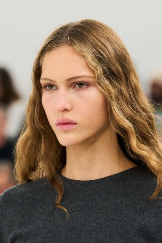 مجموعة Loewe لموسم خريف وشتاء 2023 