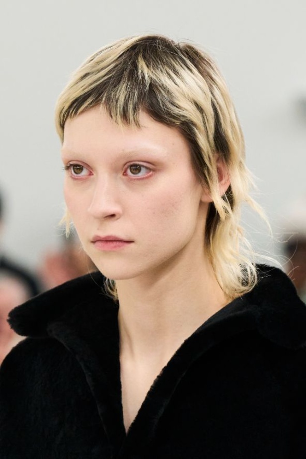 مجموعة Loewe لموسم خريف وشتاء 2023 