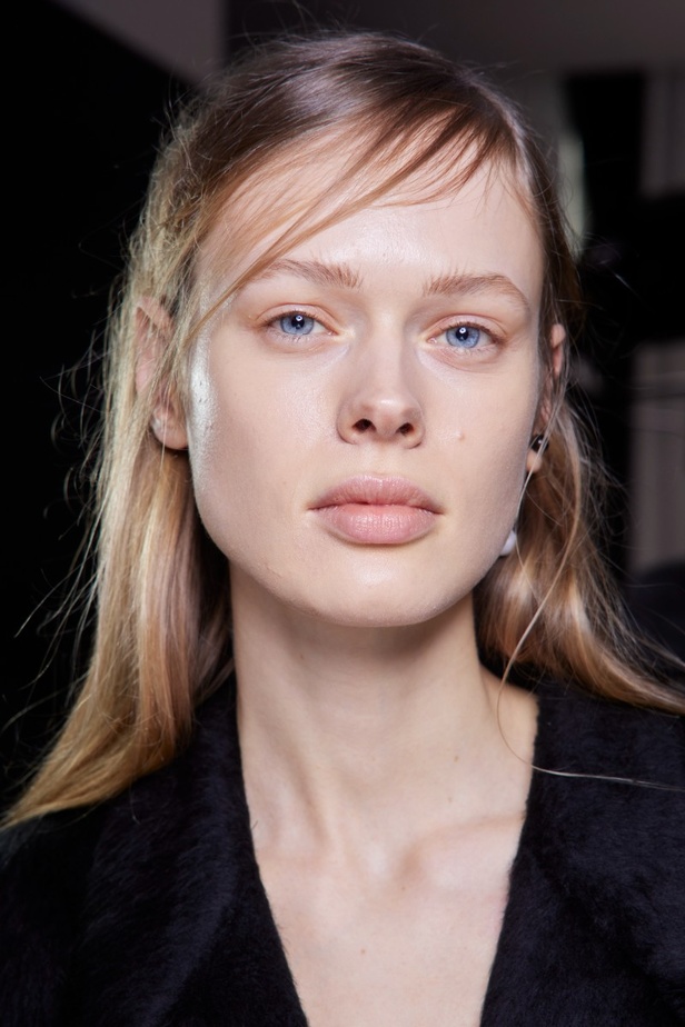 اطلالات جمالية من مجموعة MSGM لخريف وشتاء 2023-2024