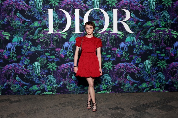 5 أمور اكتشفيها عن مجموعة ديور Dior لخريف 2023 في مومباي