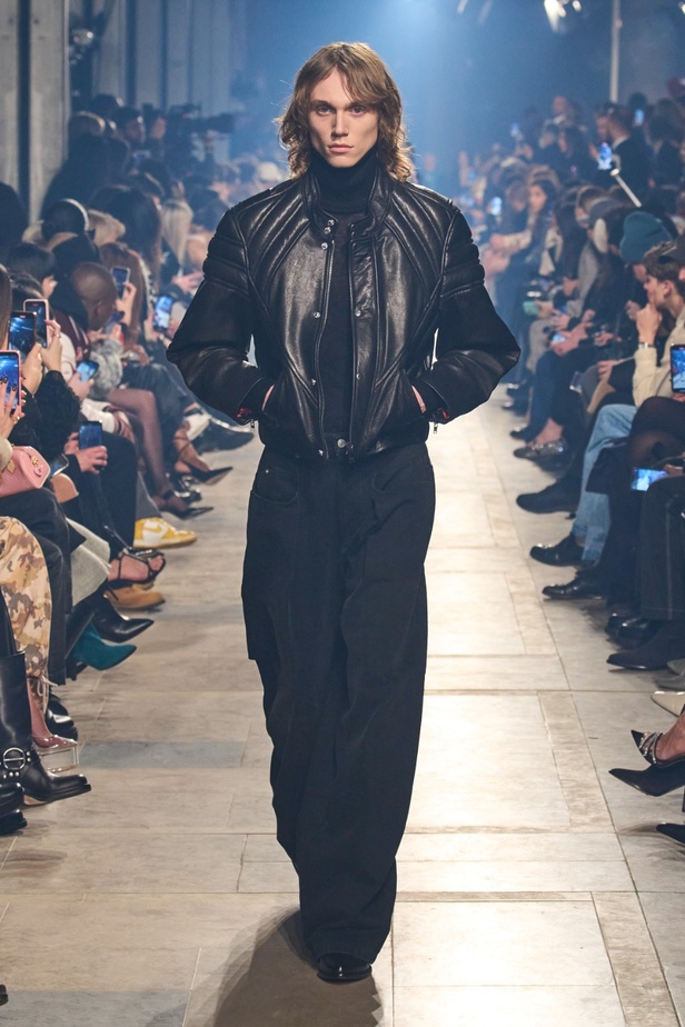 مجموعة Isabel Marant لخريف وشتاء 2023-2024