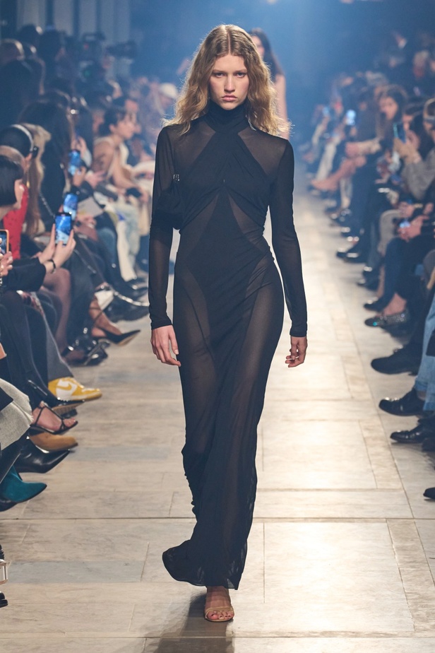 مجموعة Isabel Marant لخريف وشتاء 2023-2024