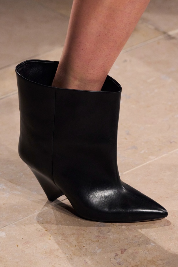 مجموعة Isabel Marant لخريف وشتاء 2023-2024