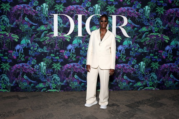 5 أمور اكتشفيها عن مجموعة ديور Dior لخريف 2023 في مومباي