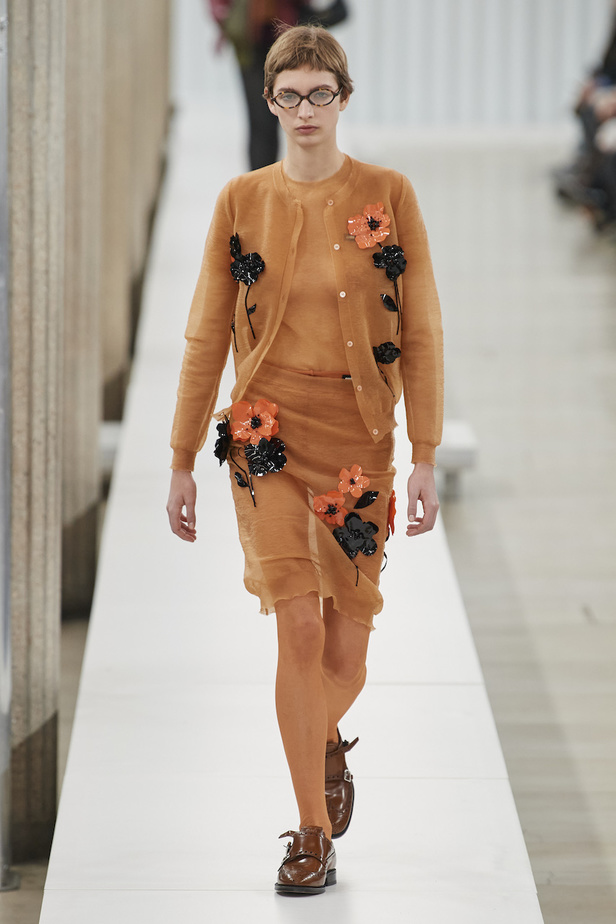 من مجموعة ميو ميو لموسم خريف وشتاء 2023-2024