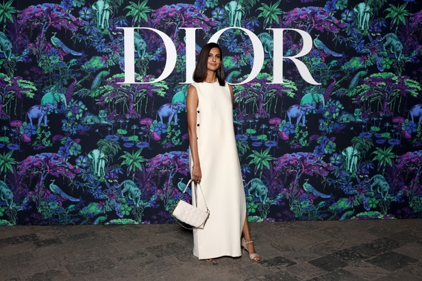 5 أمور اكتشفيها عن مجموعة ديور Dior لخريف 2023 في مومباي