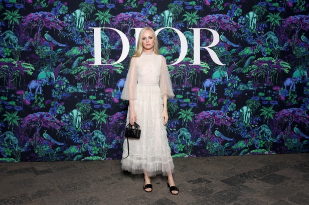 5 أمور اكتشفيها عن مجموعة ديور Dior لخريف 2023 في مومباي