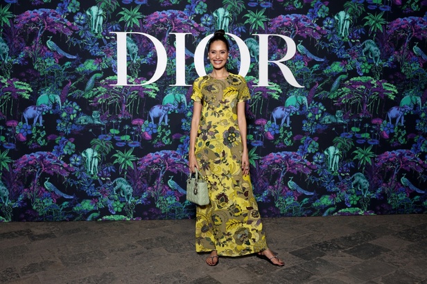 5 أمور اكتشفيها عن مجموعة ديور Dior لخريف 2023 في مومباي