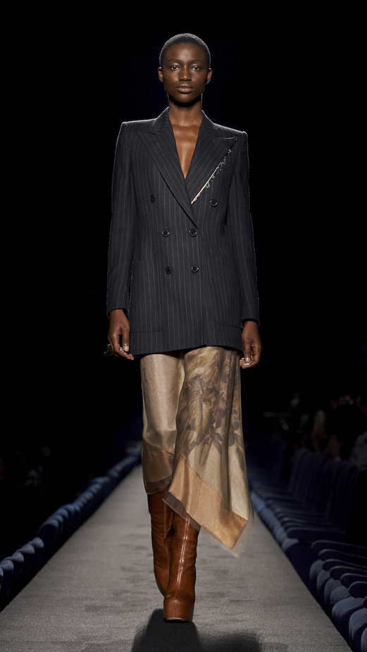 مجموعة Dries Van Noten لموسم خريف وشتاء 2023-2024