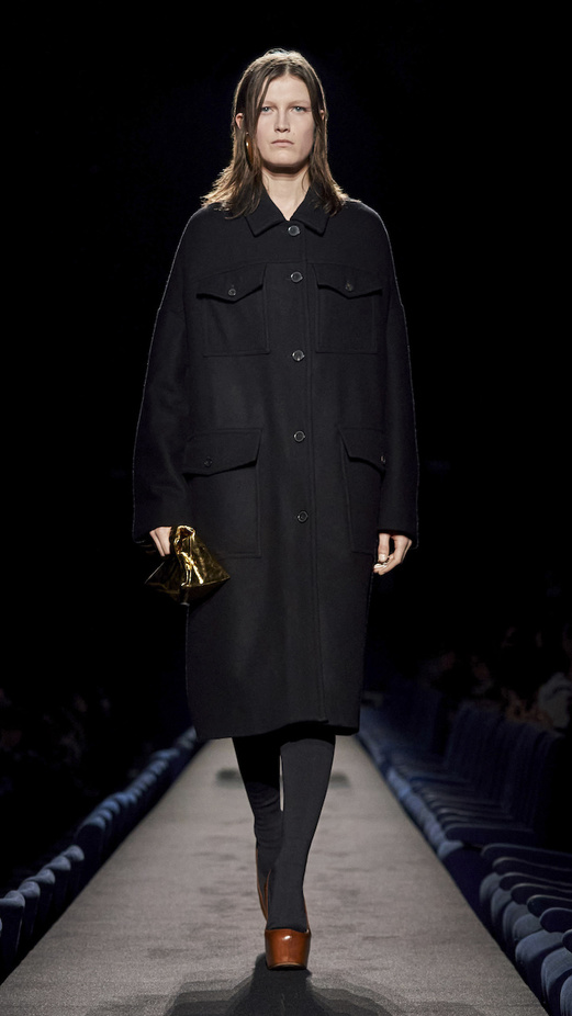 مجموعة Dries Van Noten لموسم خريف وشتاء 2023-2024