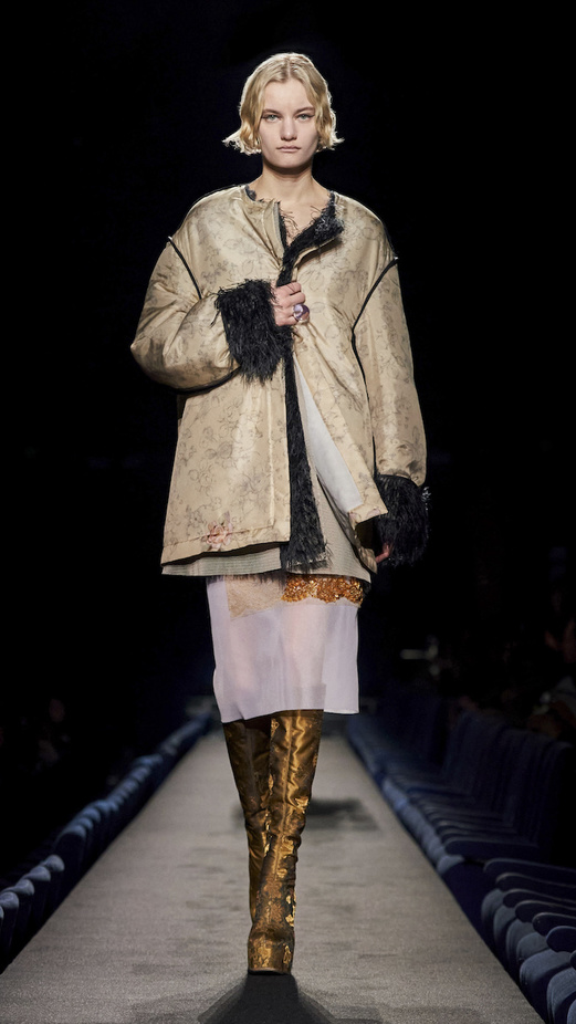 مجموعة Dries Van Noten لموسم خريف وشتاء 2023-2024
