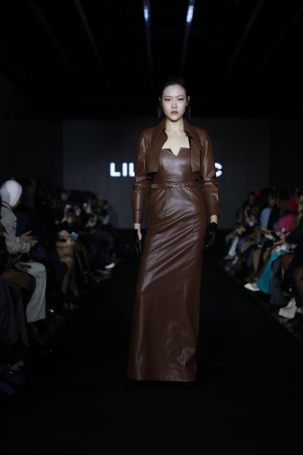 Lili Blanc استهلت خطوتها العالمية بعرض مجموعة Flamme Femme في باريس