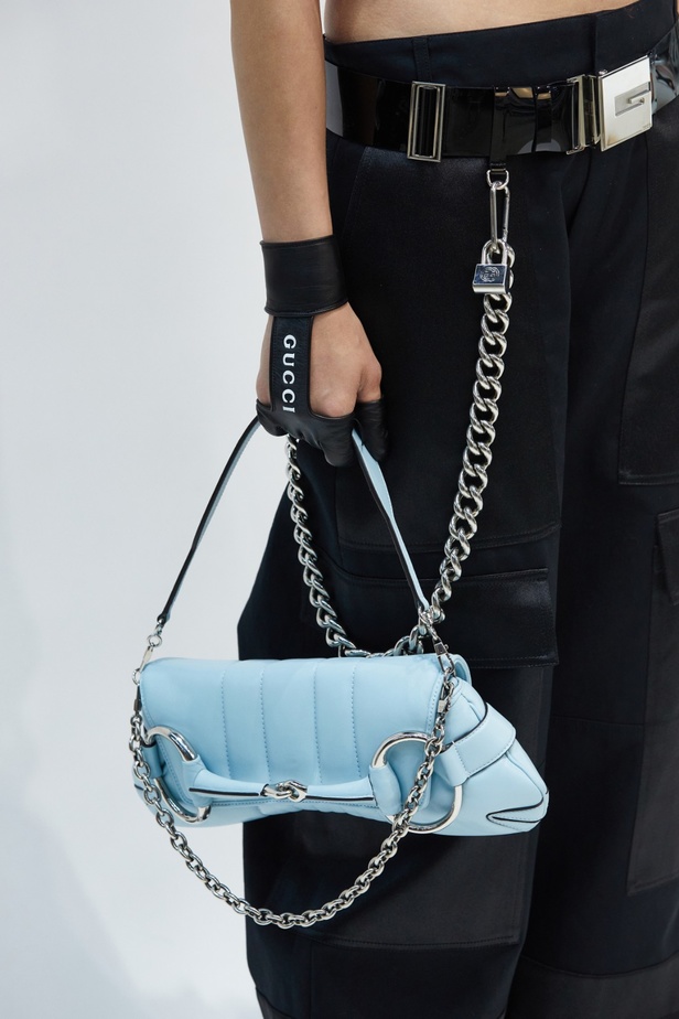 مجموعة Gucci Cruise 2024 تأخذنا إلى سيول في رحلة تجمع بين الأناقة والتراث 