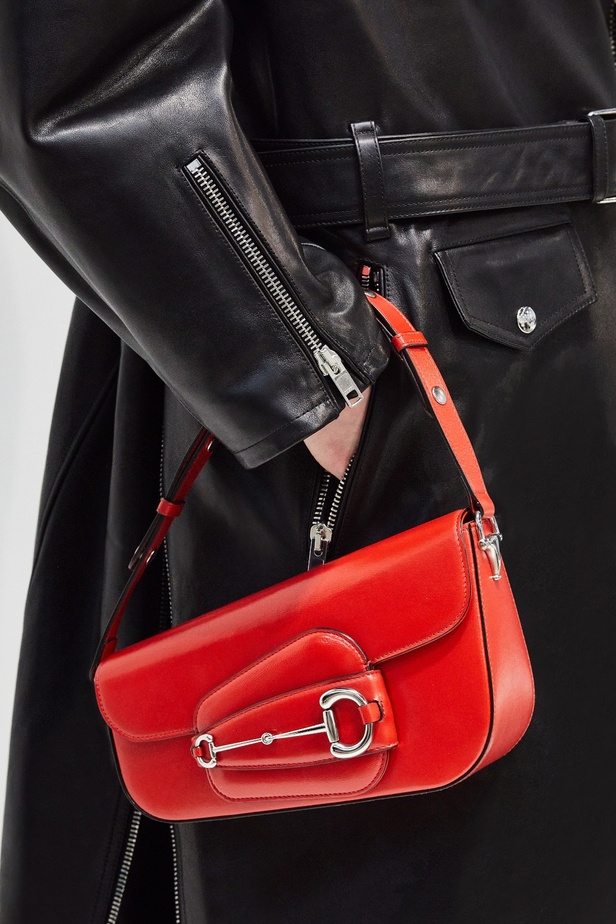 مجموعة Gucci Cruise 2024 تأخذنا إلى سيول في رحلة تجمع بين الأناقة والتراث 