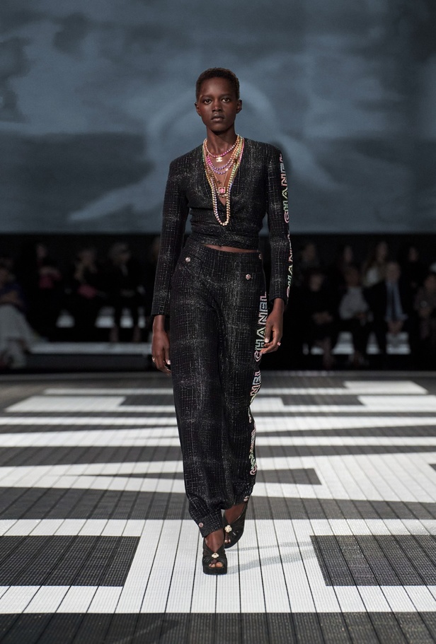 شانيل تستحضر سحر هوليوود في مجموعة CRUISE لعام 2023/2024