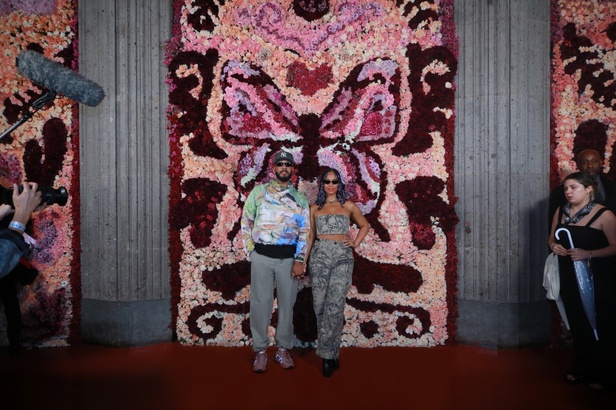 مجموعة Dior Cruise لعام 2024: احتفال بـ"فريدا كاهلو" والحرفية الاستثنائية