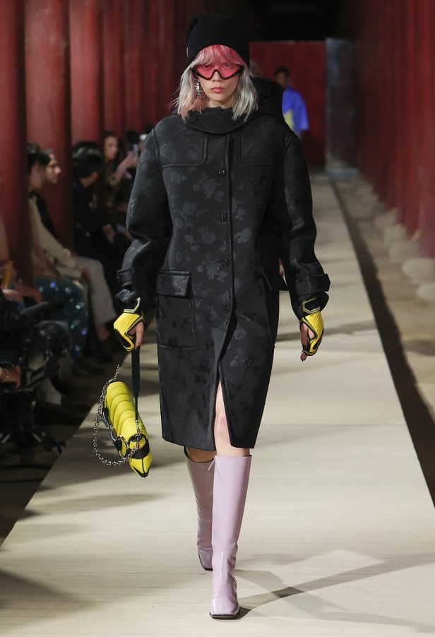 مجموعة Gucci Cruise 2024 تأخذنا إلى سيول في رحلة تجمع بين الأناقة والتراث 