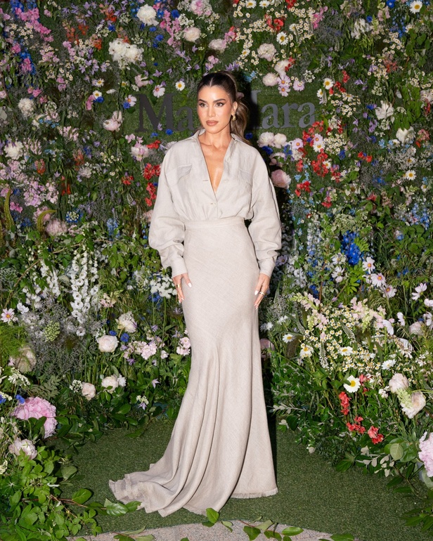 مجموعة Max Mara ريزورت 2024 تجمع بين فخامة الحرف الإيطالية وسحر الفولكلور السويدي 