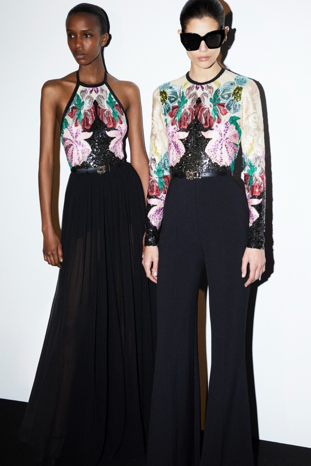 مجموعة ايلي صعب RESORT 2024 تعبير مذهل عن التألق الراقي