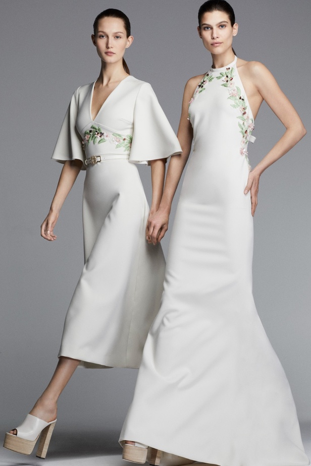 مجموعة ايلي صعب RESORT 2024 تعبير مذهل عن التألق الراقي