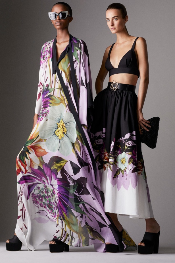 مجموعة ايلي صعب RESORT 2024 تعبير مذهل عن التألق الراقي