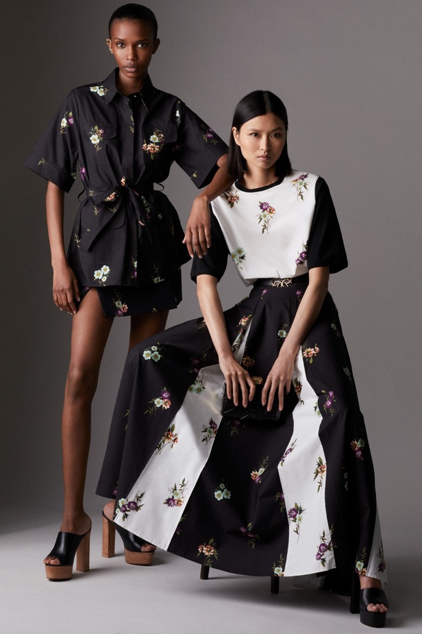 مجموعة ايلي صعب RESORT 2024 تعبير مذهل عن التألق الراقي