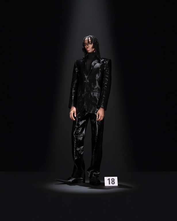 مجموعة Balenciaga لموسم خريف 2024